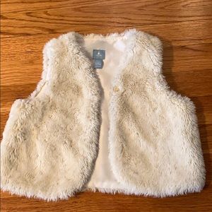 GAP Girls faux fur vest